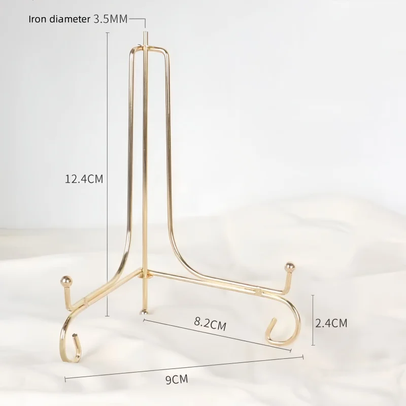 

Золотая железная подставка