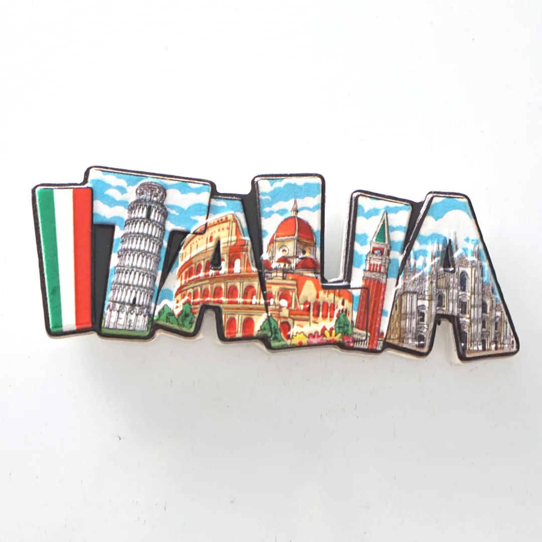 

Итальянские магниты на холодильник