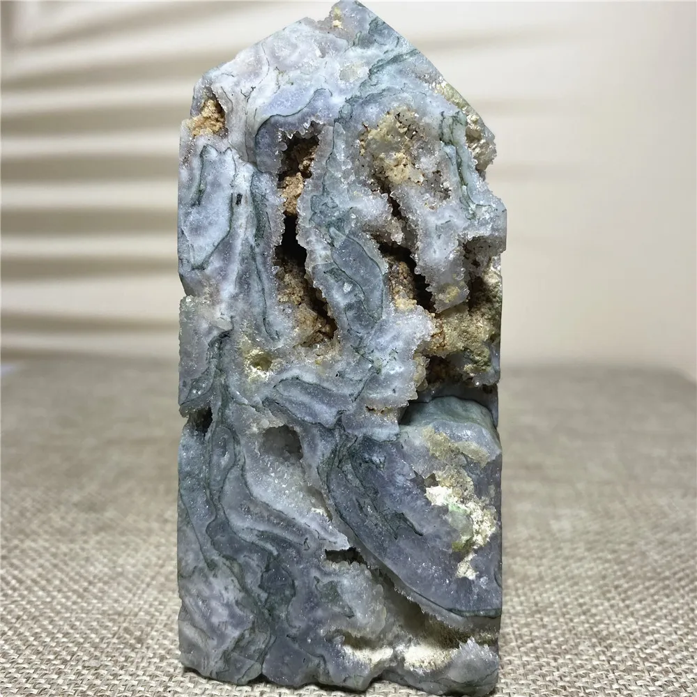 

Green Moss Agate Natural Stone And Crystal Druzy Tower Healing Gemstones Geode Voog Point Wand Witchcraft Gift Home Decoration