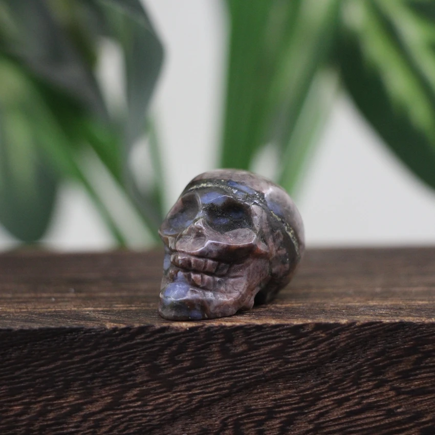 Фигурка черепа из камня NAO Crystal