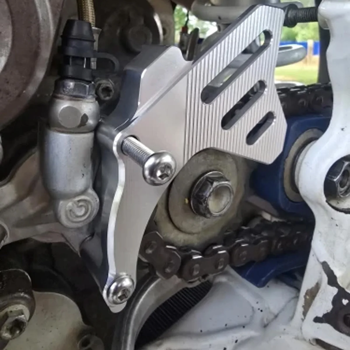 Фото Защитный кожух передней звездочки, защита цепи ​ Для HUSQVARNA TE /TE i/TX /TC ​ Для KTM EXC XCW TPI 250/SX XC №1