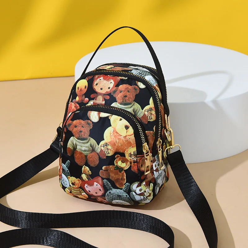 

Bag women's 2022 new nylon cloth messenger bag light and versatile Fashion Shoulder Bag women's hand printed bag