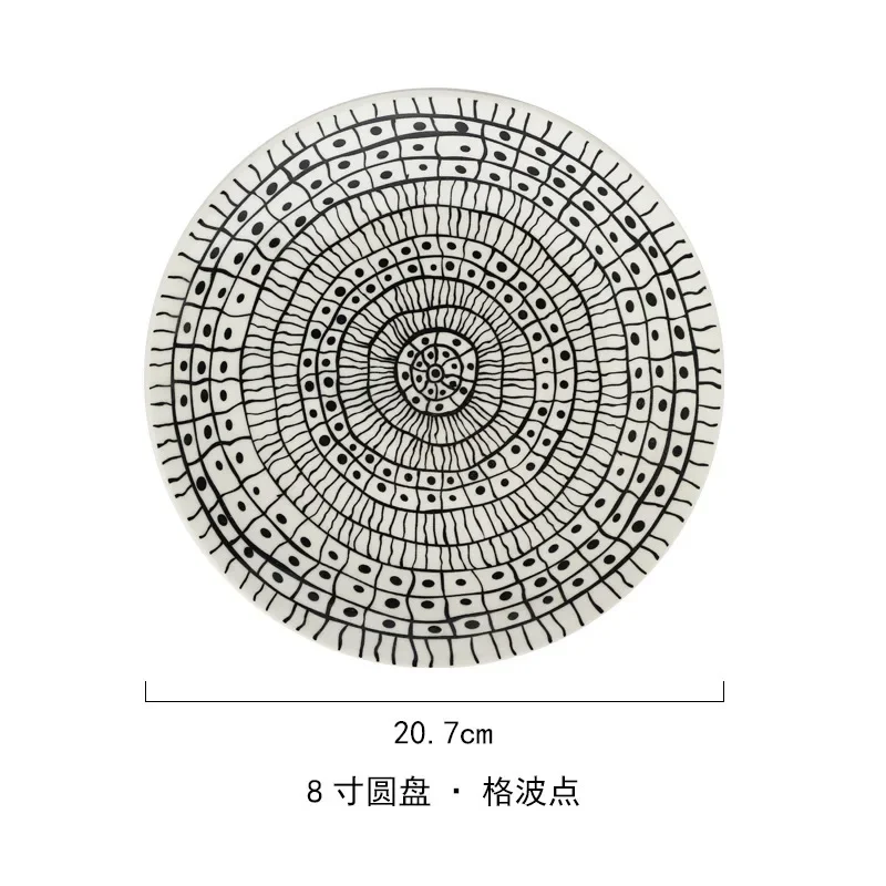 

Керамическая тарелка в скандинавском стиле