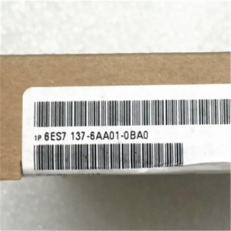 Новый 6ES7215-1BG40-0XB0 6ES7131-6BF01-0BA0 6ES7137-6AA01-0BA0 6ES7132-6BH00-0AA0 6ES7193-6AR00-0AA0 6ES7138-6AA01-0BA0