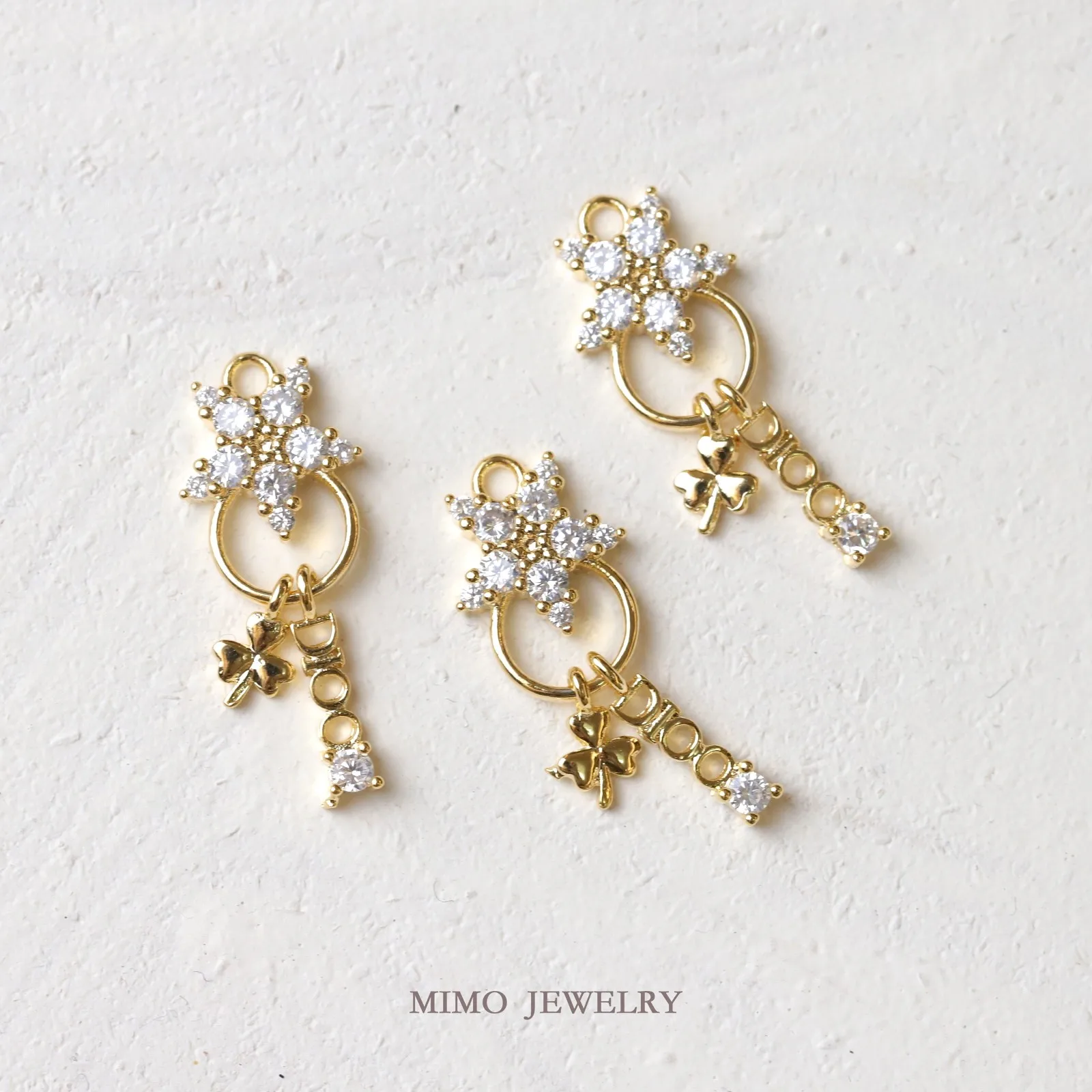

Color copper plated gold micro-inlaid zircon star letter clover pendant DIY accessories