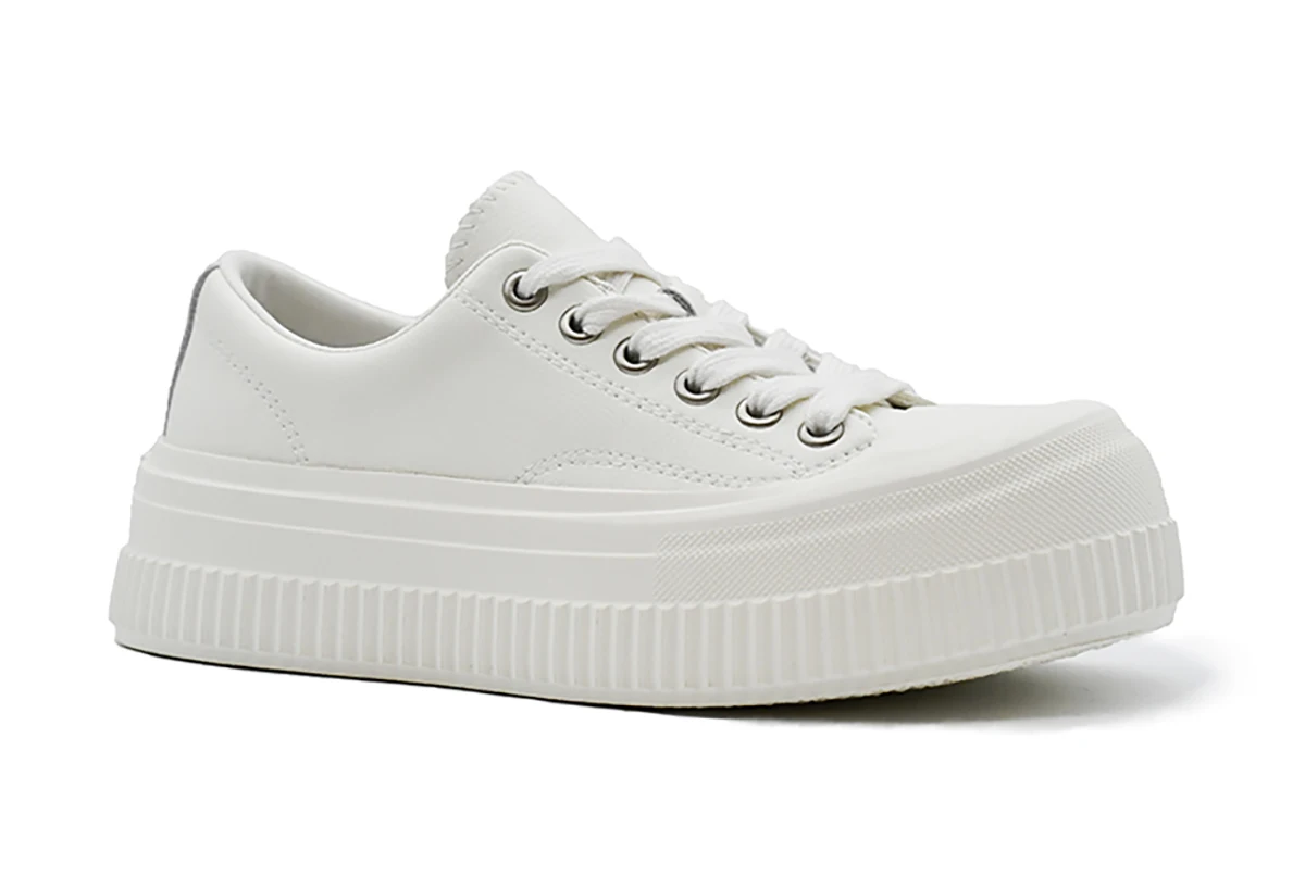 Женские кожаные повседневные кроссовки на шнуровке