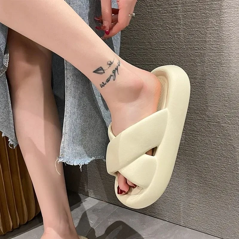 Women Platform Slippers Indoor Shoes Female Home Beach Flip Flops Soft EVA Thick Sole Ladies Fashion Slides Girls Cross Slipper