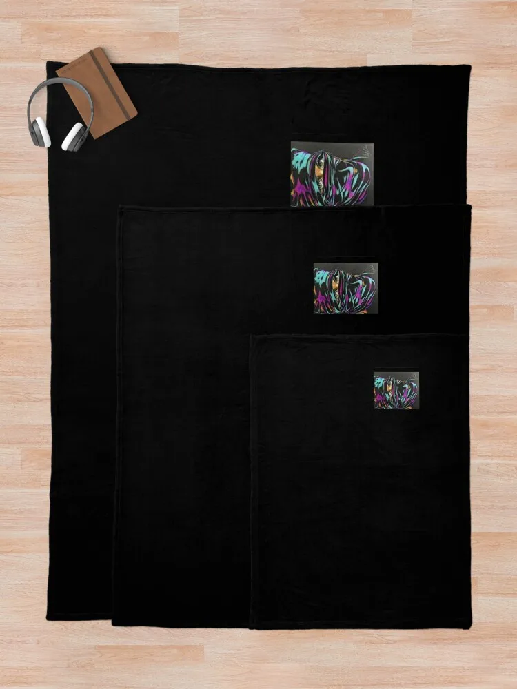 Женщина с капюшоном. Анарквист. Рисунок на черной бумаге искусство панк дизайн.