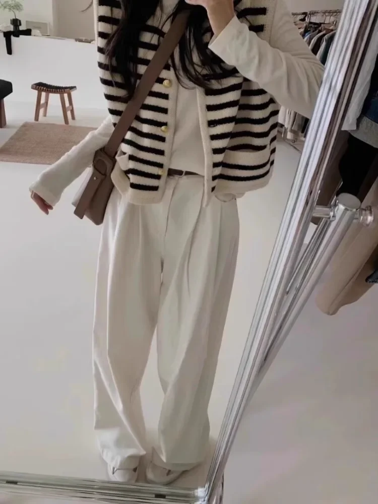 Блузка женская трикотажная в полоску Корейском стиле