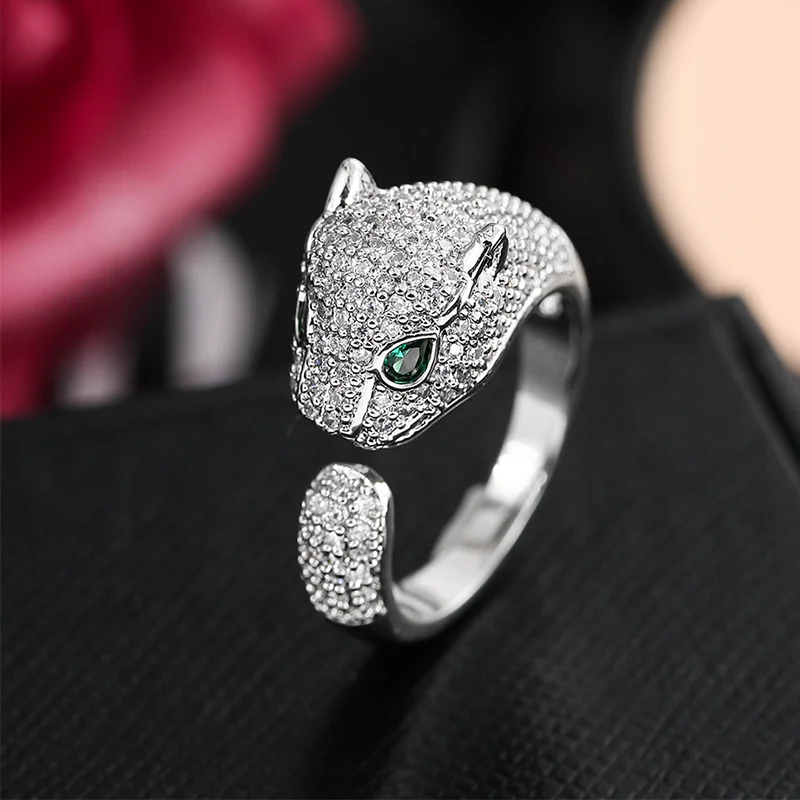 

Fashion Unisex Snow Leopard Ring Silver Color Inlaid Green Cubic Zirconia Luxury Ring Men and Women Party Jewelry Accessories