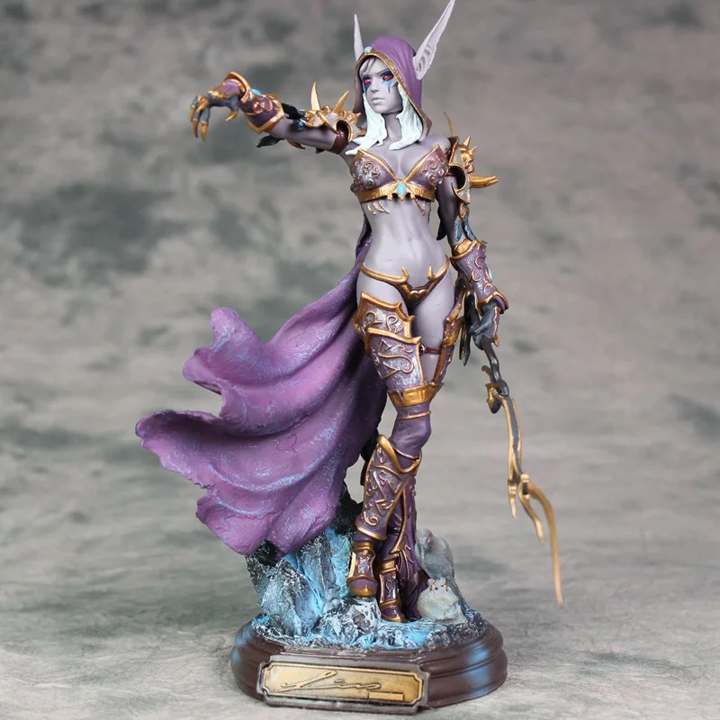 

23cm Sylvanas Action Figurine War craft 3 Anime Figure Standing Model Toys Pvc Statue Figur Room Ornament Gift For Child