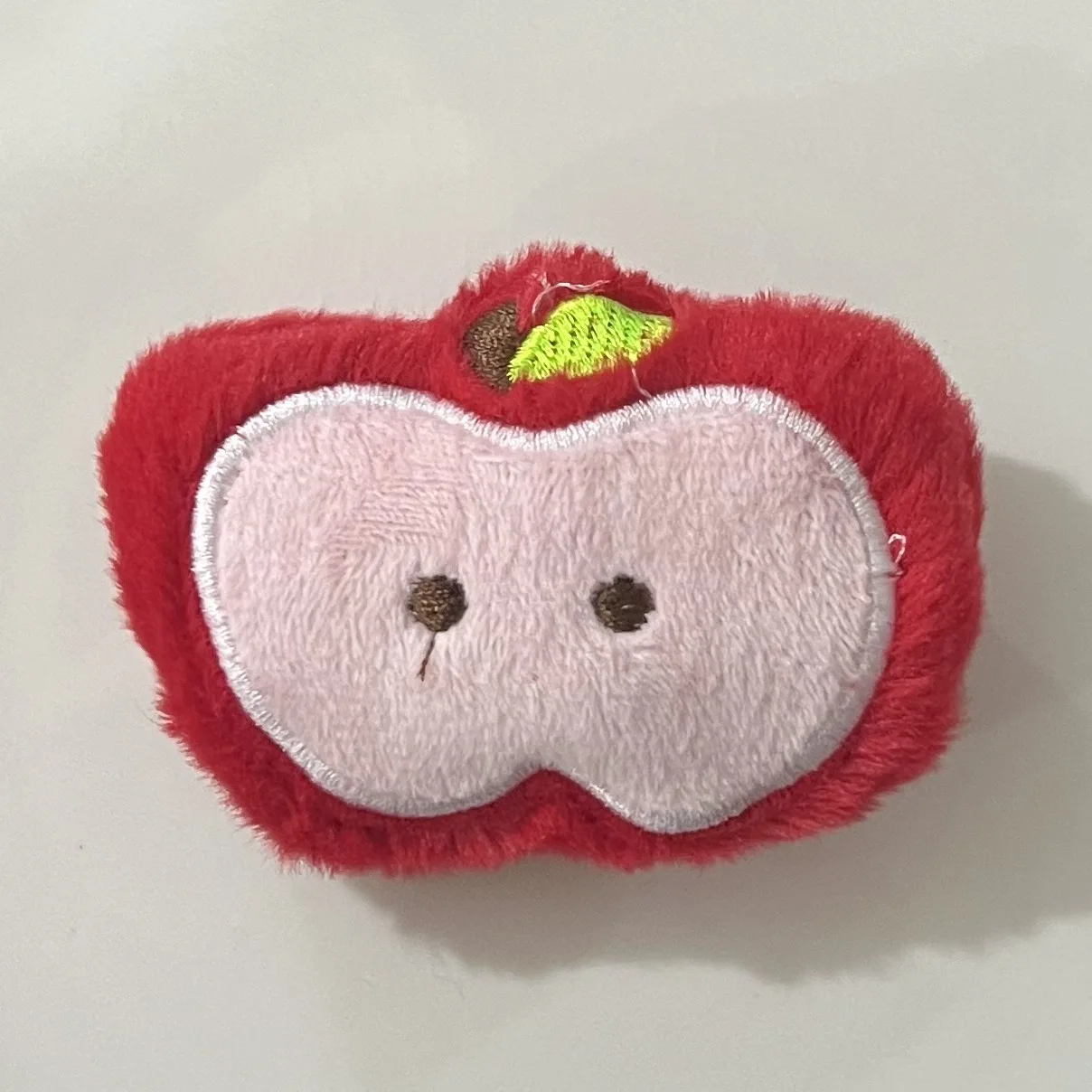 2 шт. милые большие плюшевые аксессуары с красным яблоком головной убор сделай