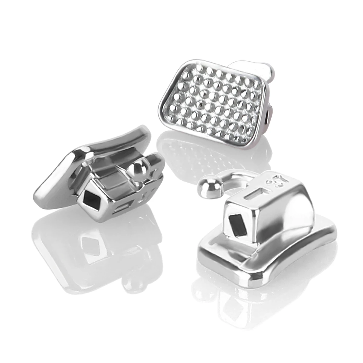 Рисунок 3 - Стоматологическая фототехника Орто-скобы