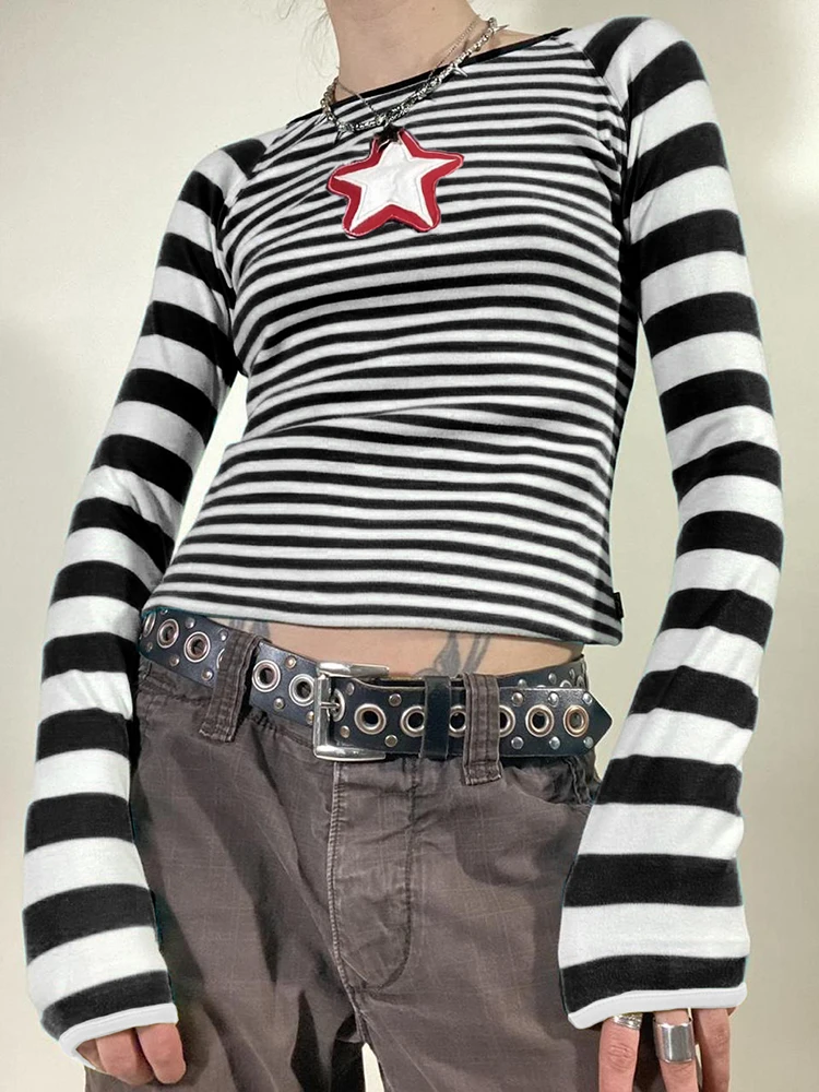 

WeiYao Autumn T Shirt Vintage Star Print Striped Long Sleeve Crop Top for Women Harajuku Casual Pullovers y2k Aesthetic Ladies