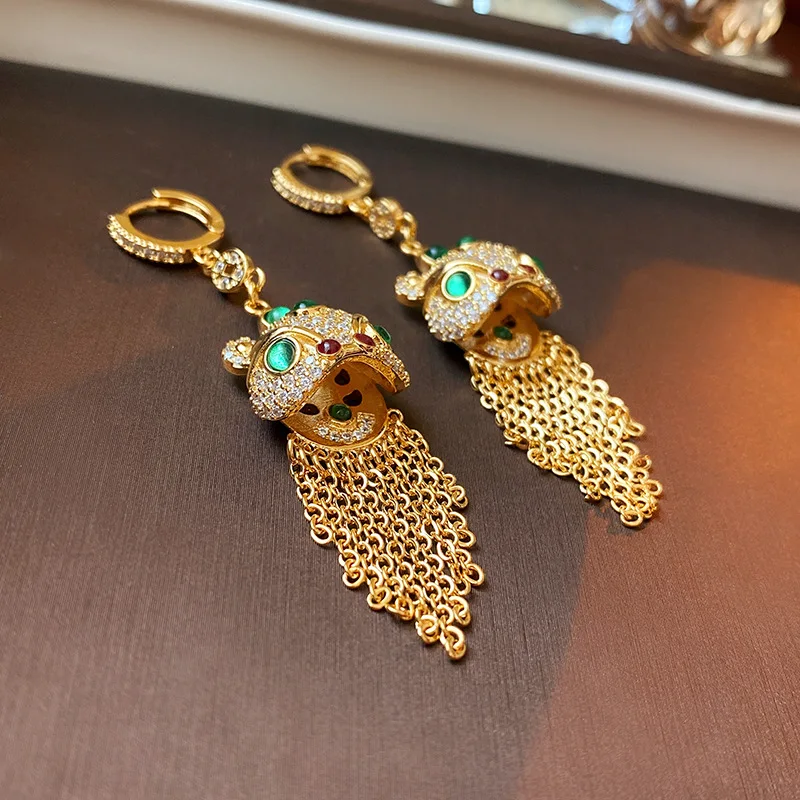 

Bilincolor Zircon Lion Tassel Creative Design Earrings for Party