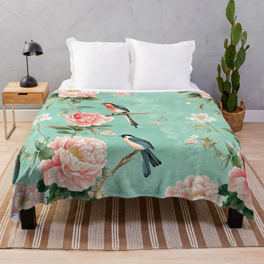 Cottagecore Chinoiserie с узором ботанических роз в шалфейно-зеленом от Noarus RainbowLand - одеяло