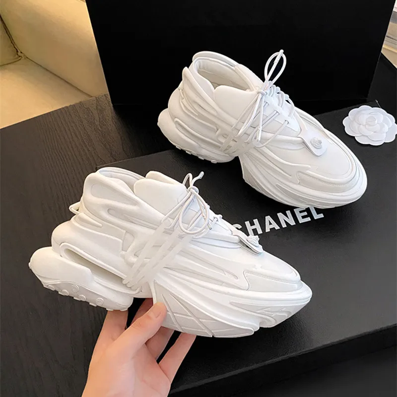 Fashion Thick Bottom Sneakers Women Pointed Toe Lace-Up Platform Shoes Lady Classics Luxury Brands Couple's Shoes Casual Sneaker