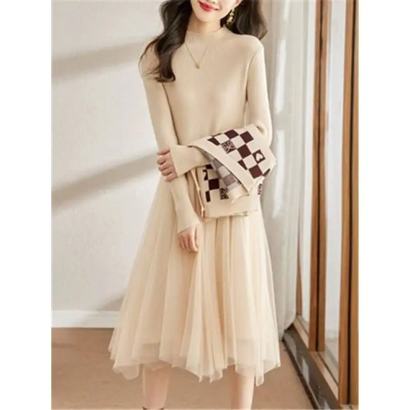 Женское платье-двойка новинка весны 2023 Элегантное трикотажное платье-жилет с