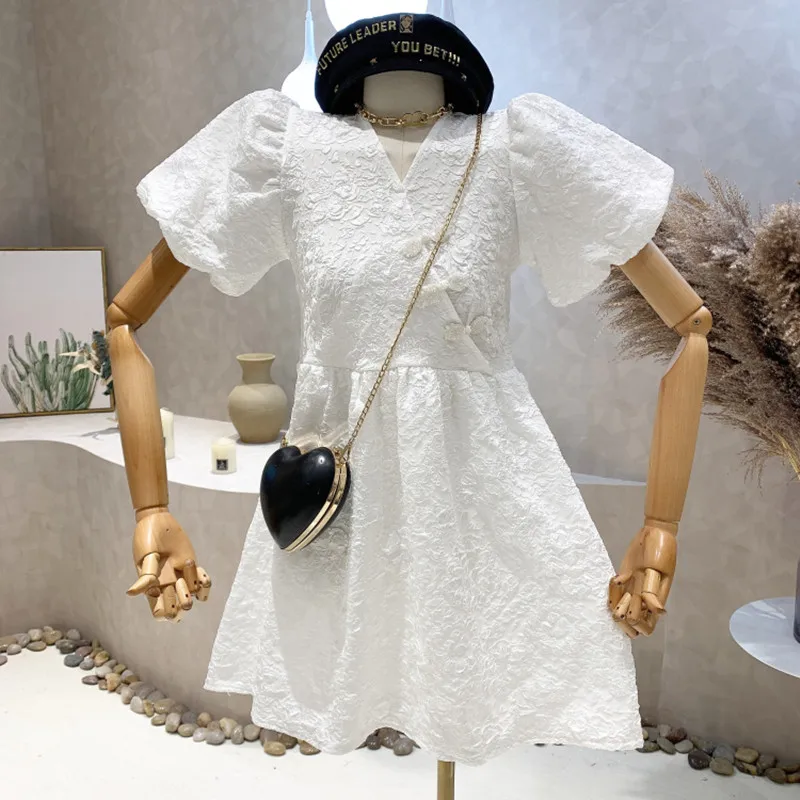 

Новинка, женская одежда нишевого дизайна весна 2022, темпераментное Пышное Платье с V-образным вырезом, коротким рукавом и высокой талией