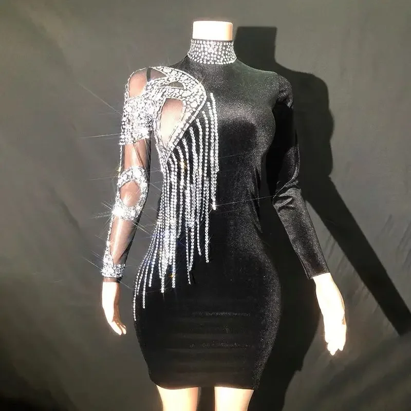 Черная бархатная цепочка с блестящими бриллиантами сексуальное прозрачное