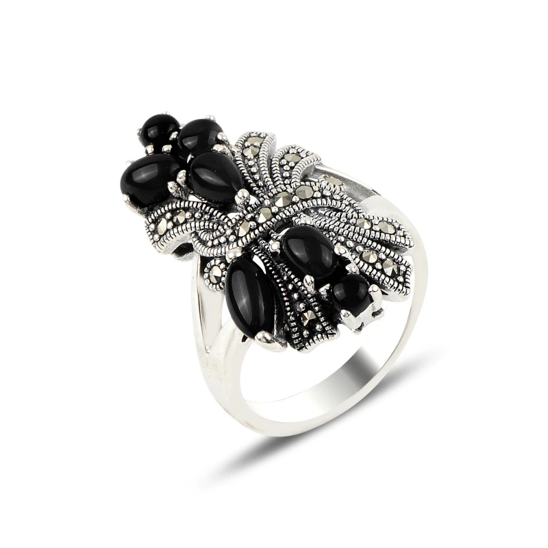 

Серебряное 925 пробы кольцо из оникса и марказита