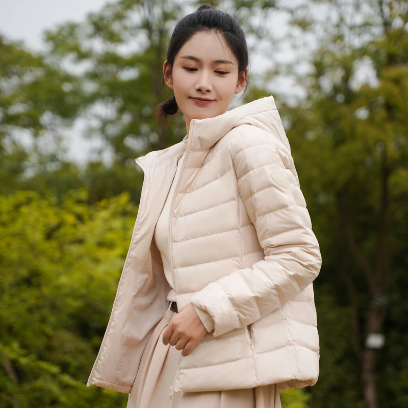 Женский пуховик BOSIDENG с капюшоном