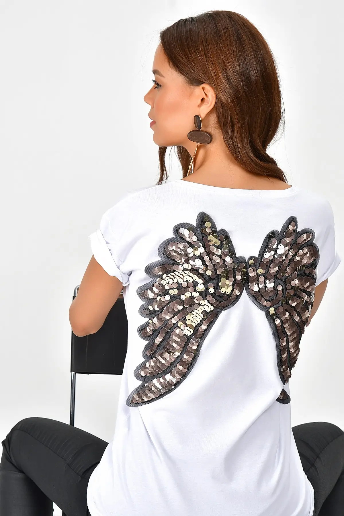 

Women White Back Wing Sequin T-Shirt, Custom Design, Cotton Fabric, Comfortable, attractive Back Processing Details, Daily, Angel Pattern