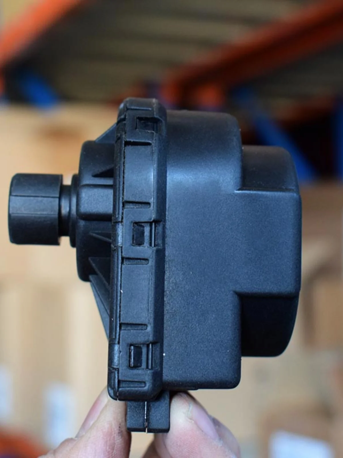 Подходит для аксессуаров. Электромагнитный трехходовой клапан. Двигатель с