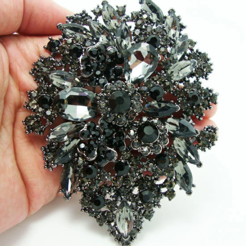 

Fashion black crystal rhinestone plum flower decoration brooch pins