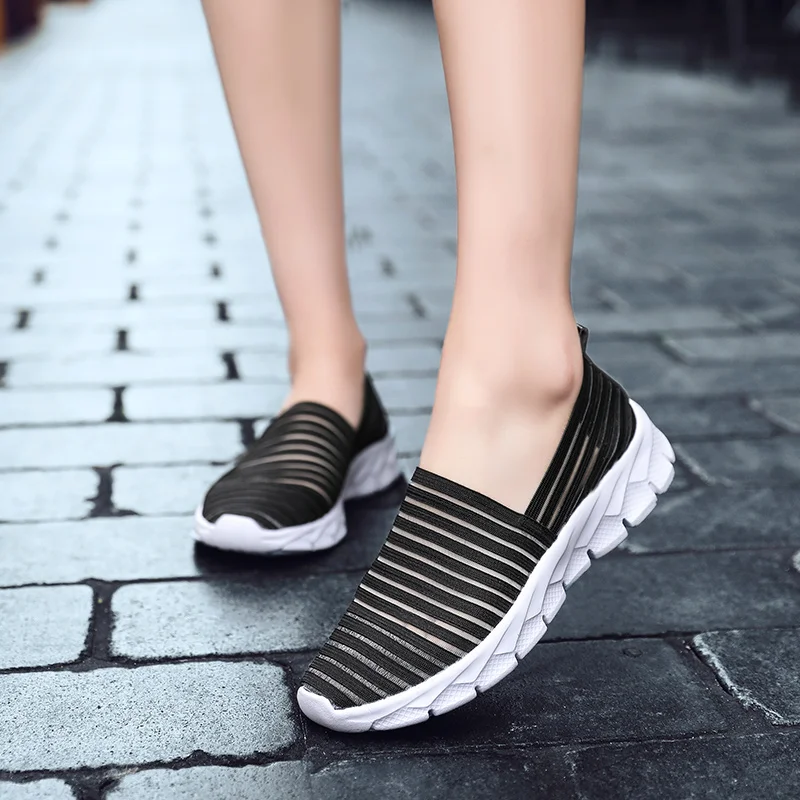 

Women's Sandals Summer Hollow Lightweight Loafers Woman Slip-On Flat Shoes Fashion Casual Shoes for Women Moccasins Walking Shoe