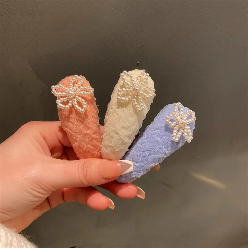 

2022 New South Korean Fashion Pearl Flower Spring Fairy Hair Clip BB Clip Traceless Bangs Clip Duck Beak Clip Female