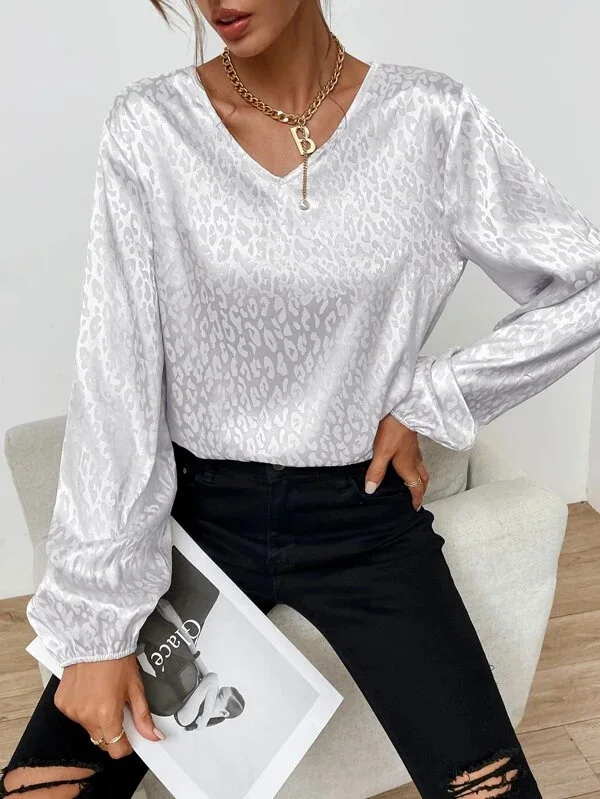 

Office Lady Leopard Printing Chiffon Shirt Spring Autumn 2022 V-Neck Long Lantern Sleeve Loose Pullovers Blouse Women's Clothing