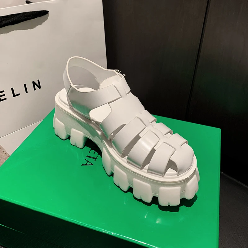 

New Summer Sandals Women Platform Sandals Genuine Leather Cowhide Flat Beach Shoes Fashion Casual Hot Sale Ladies Footwear