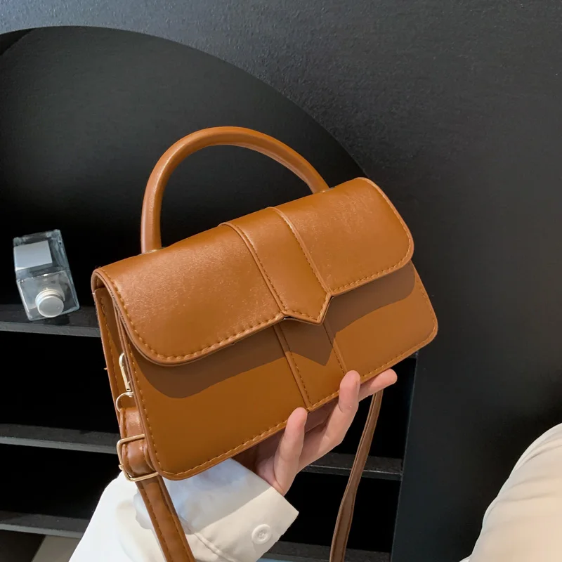 

Vintage Trend Crossbody Bags for Women Solid Leather Flap Shoulder Bag Designer Handbags and Purses Small Women Messenger Bags