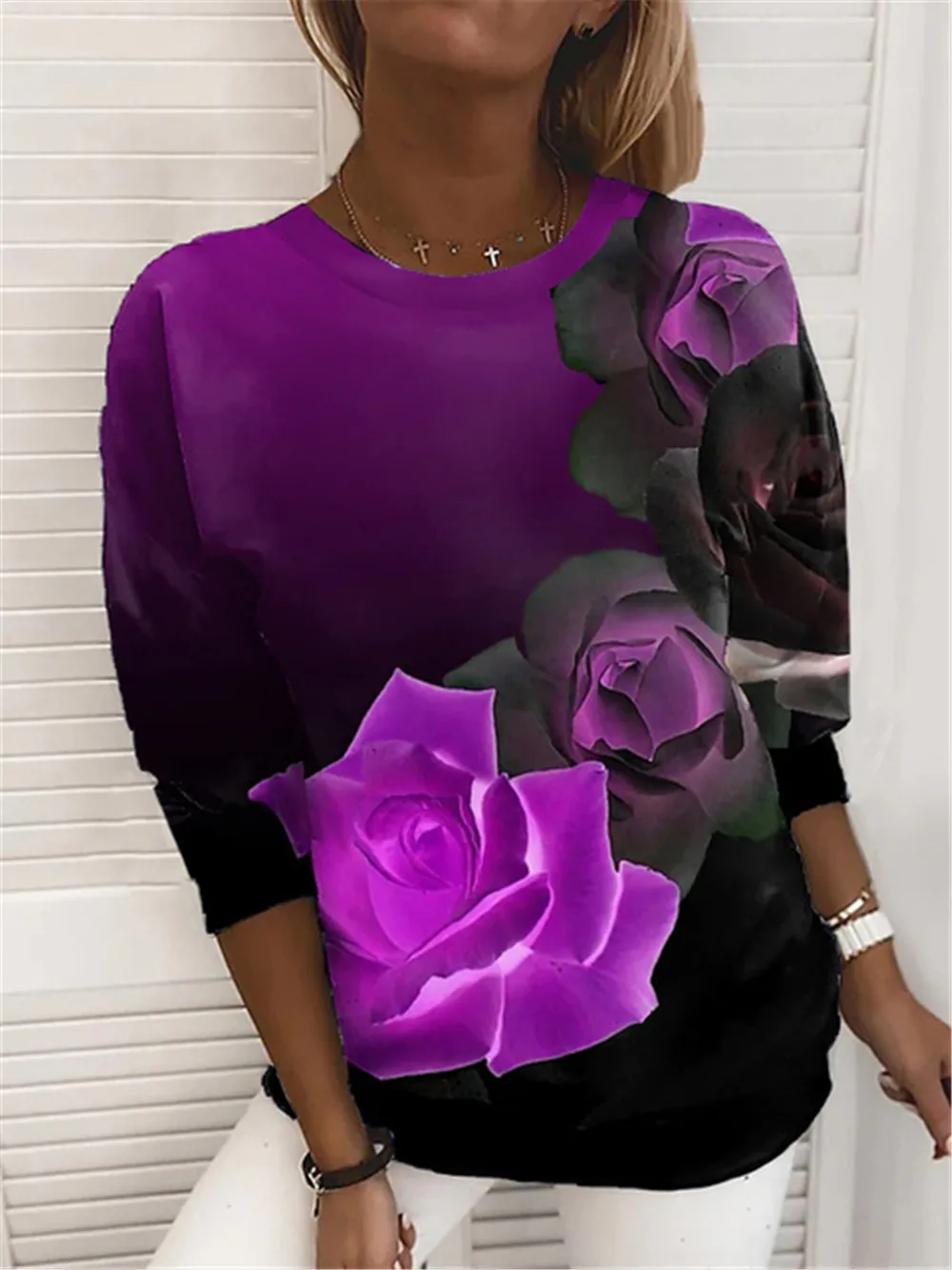 

Женская футболка с градиентными цветами, элегантный повседневный уличный пуловер с длинным рукавом и 3D принтом, с круглым вырезом, футболка...