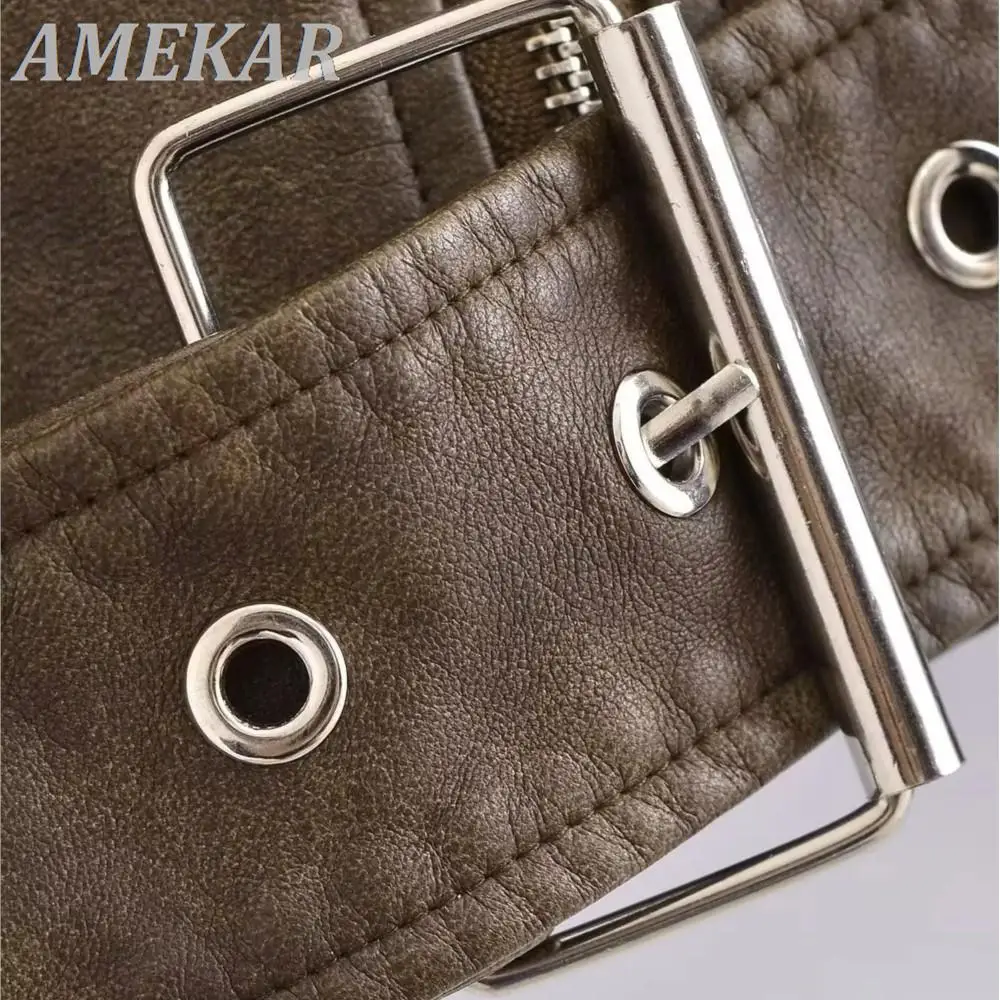 Рисунок 6 - Женская кожаная куртка на молнии