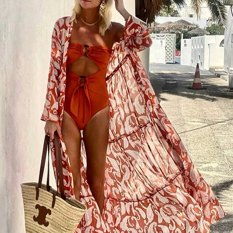 Рисунок 6 - Женское микро-бикини с цветочным принтом