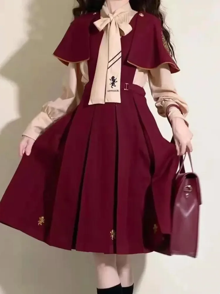 Рисунок 6 - Женский осенне-зимний комплект