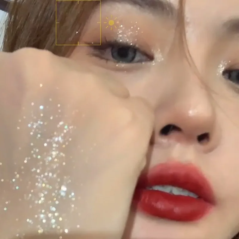 Блестящие легкие в использовании яркие тени для век стойкая косметика блестящее