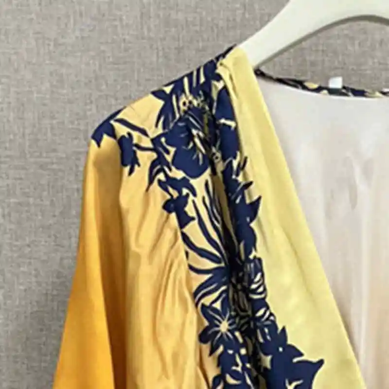

Women Dress 2023 Summer New V-neck Waist Hollow Printed Long Dress