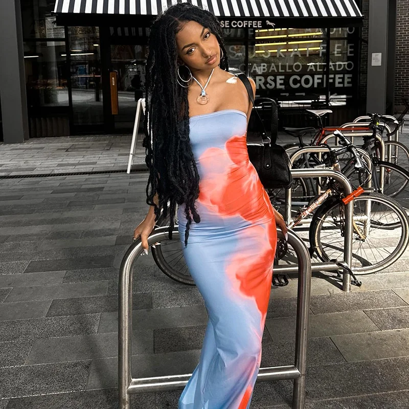 Женское платье-макси без бретелек с открытыми плечами и открытой спиной