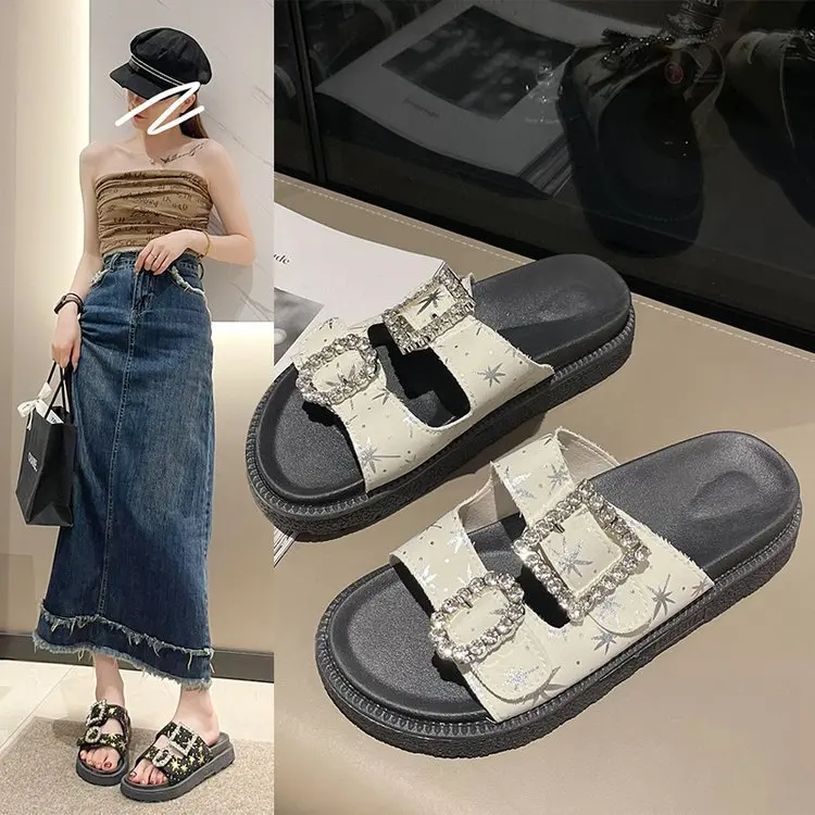 

Female Shoes Slippers Casual Slides Rubber Flip Flops Low Big Size 2023 Luxury Hawaiian Summer Rome PU Hoof Heels Basic Fabric
