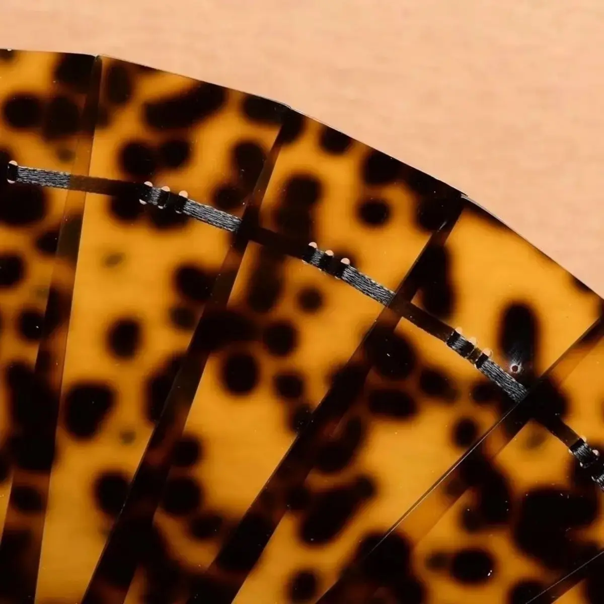 1Pcs Turtle Shell Cap Color Hollowed Out Carved Fan Pendant Ornaments Pure Handmade Literary Play Collection Gifts