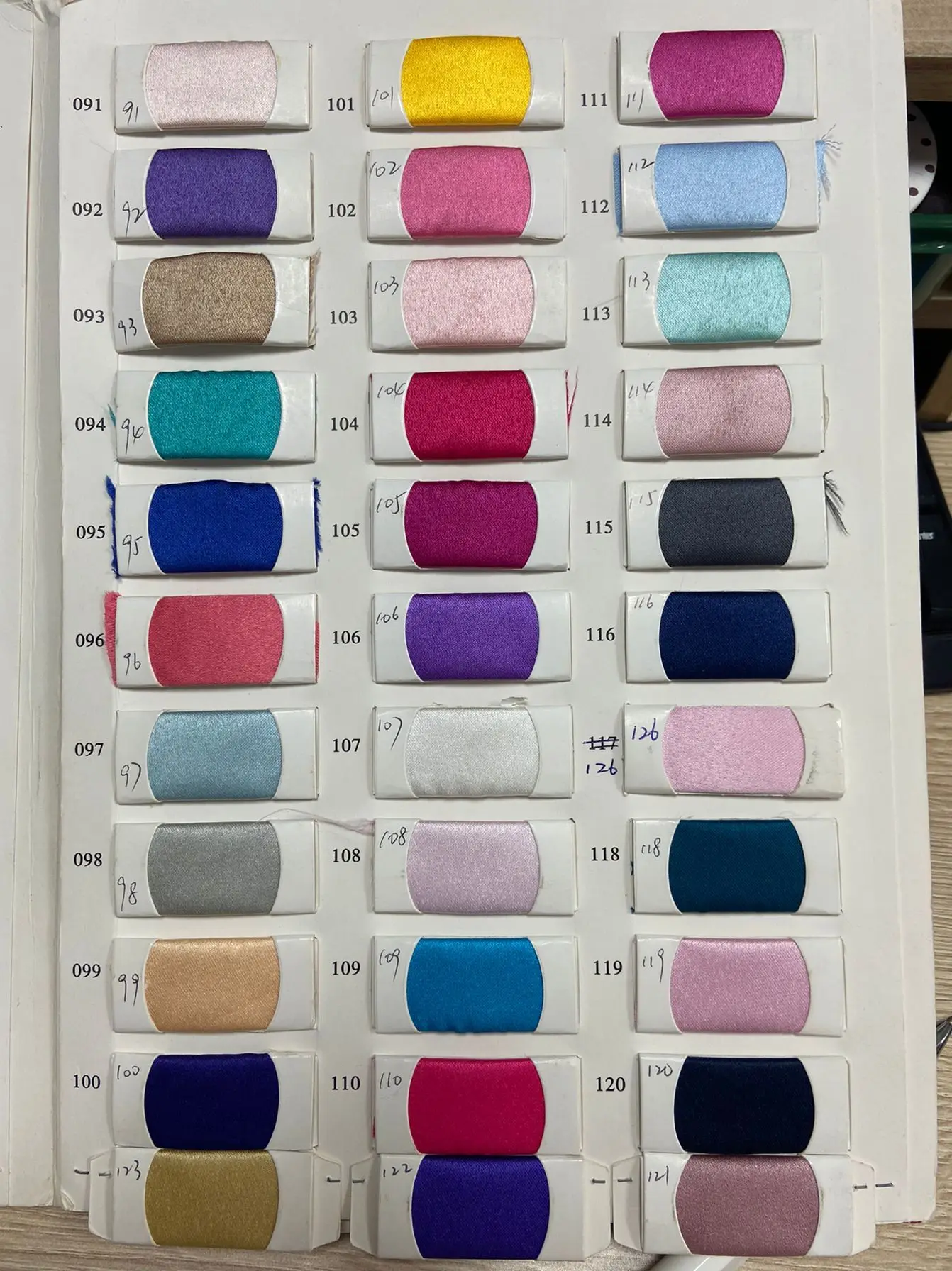 Женская плиссированная длинная юбка черная бархатная атласная макси с низкой