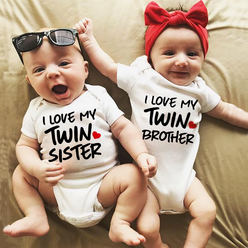 

Комбинезон для новорожденных с коротким рукавом и надписью «I Love My Twin Sister and Brother»