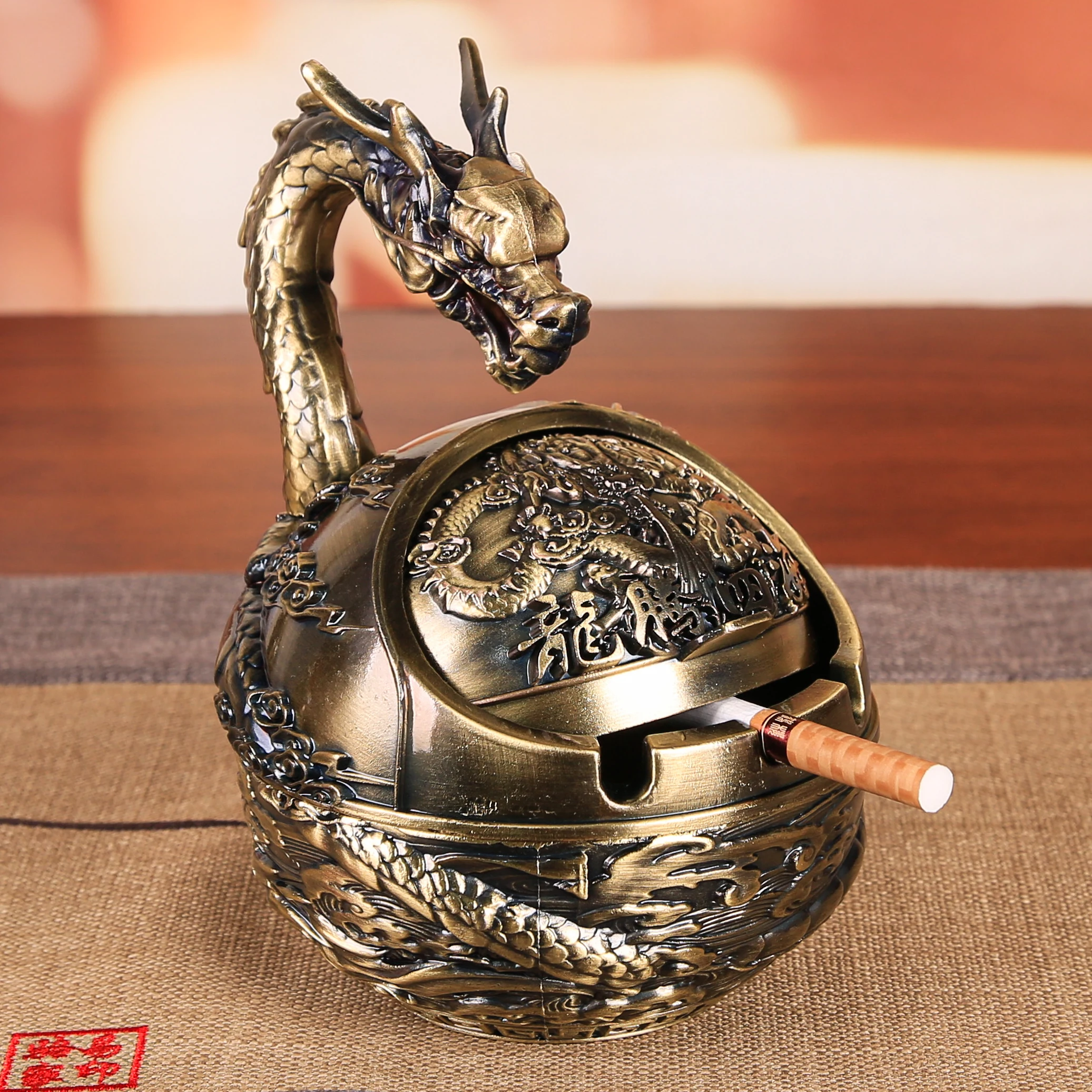 

[Zodiac] Ashtray Home Living Room Advanced Creative Personality Bronze Metal Windproof Ashtray