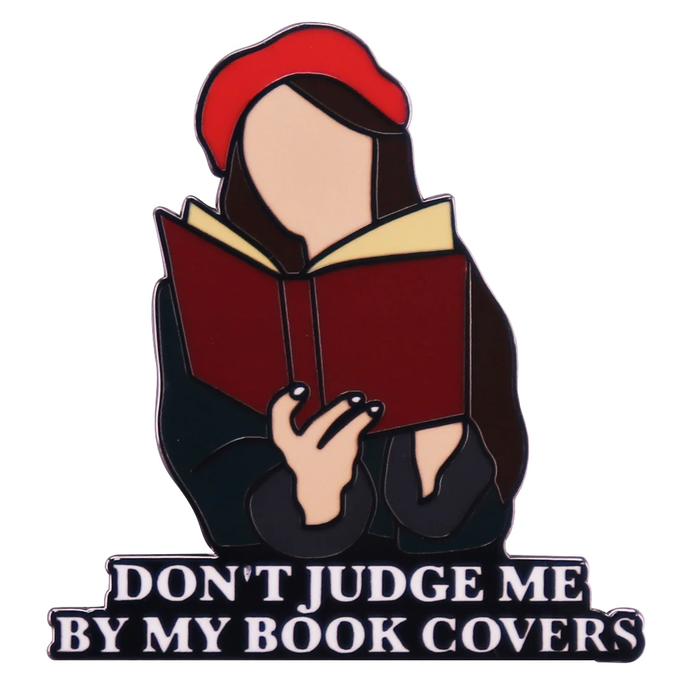 Эмалированная брошь-значок не оценивайте меня за мою книжку