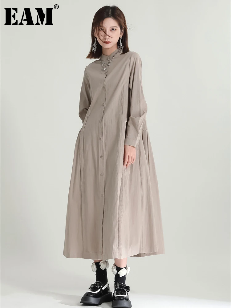 

[EAM] Women Khaki Pleated Big Size Long Shirt Dress New Stand Collar Long Sleeve Loose Fit Fashion Spring Summer 2023 1DF1122