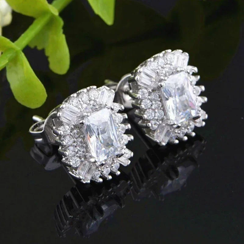 Новый новый дизайн серьги-гвоздики геометрической формы кристаллы с кубическим