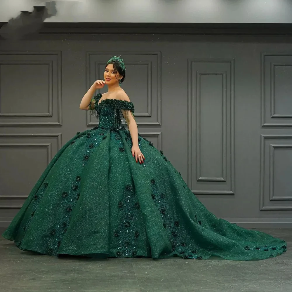 

Dark Green Off The Shoulder Quinceanera Dresses With Appliques Lace Sequins Tulle Sweet 16 Dress Court Train Vestidos De 15 Años